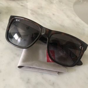 RayBan Justin Unisex Sunglasses